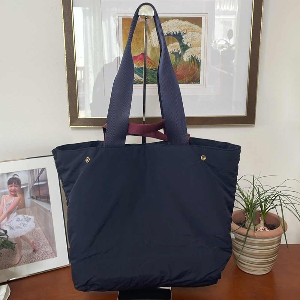 Stella and Dot Stylish Navy Blue Tote Bag - Picture 7 of 11